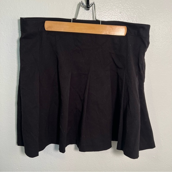 Divided H&M Pleated Mini Skirt Black 10 - Picture 3 of 9